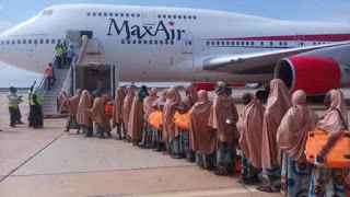 Max Airline Conveying pigrims Max Airline Conveying pigrims